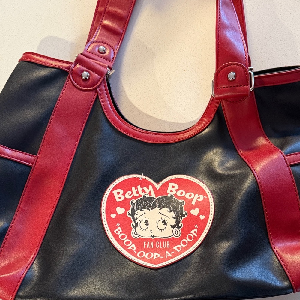 Betty Boop Black and Red Heart-Logo Vintage Shoulder Bag - Picture 4 of 6